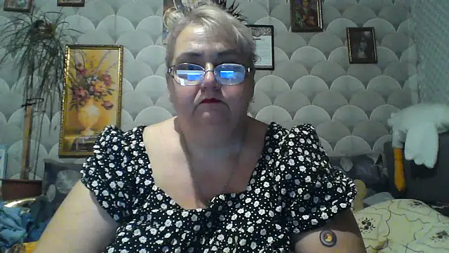 Snapshot of MarinaFarina53 chatting on 07-08-26, 10:21 MarinaFarina53 online show from 07-08-26, 10:21