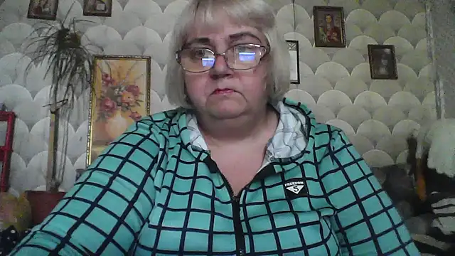 Snapshot of MarinaFarina53 chatting on 05-29-26, 05:46 MarinaFarina53 online show from 05-29-26, 05:46