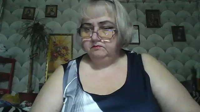 Snapshot of MarinaFarina53 chatting on 05-31-26, 06:30 MarinaFarina53 online show from 05-31-26, 06:30