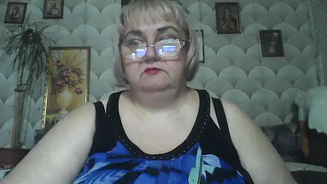Snapshot of MarinaFarina53 chatting on 06-06-26, 07:02 MarinaFarina53 online show from 06-06-26, 07:02
