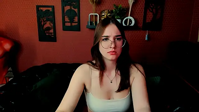 Snapshot of Maya_Winters chatting on 05-13-26, 10:33 Maya Winters online show from 05-13-26, 10:33