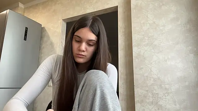 Snapshot of MaryRaven chatting on 05-17-26, 03:34 MaryRaven online show from 05-17-26, 03:34