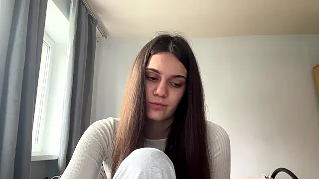 Snapshot of MaryRaven chatting on 05-18-26, 12:32 MaryRaven online show from 05-18-26, 12:32