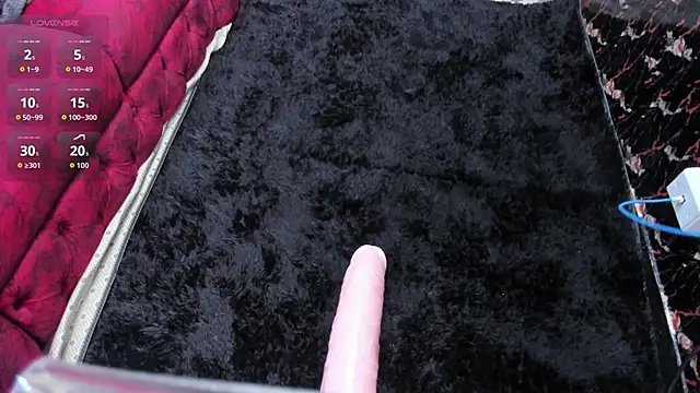 LunaiXMoon  online show from 05-11-26, 12:50