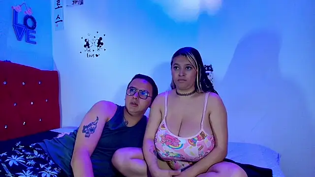 Snapshot of Husbands_Horny2_0 chatting on 06-04-26, 12:32 Husbands Horny2 0 online show from 06-04-26, 12:32