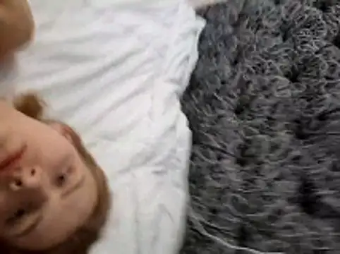 mooniekiss online show from 05-08-26, 11:36