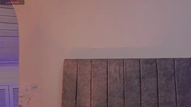 Snapshot of Antonella_1998 chatting on 07-06-26, 01:07 Antonella 1998 online show from 07-06-26, 01:07