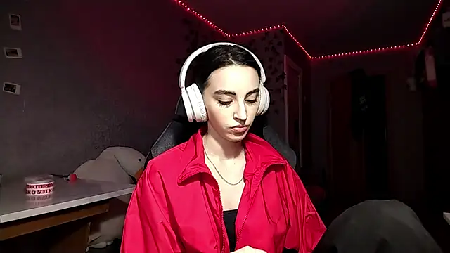 Snapshot of NightFoxxx chatting on 06-14-26, 01:56 NightFoxxx online show from 06-14-26, 01:56