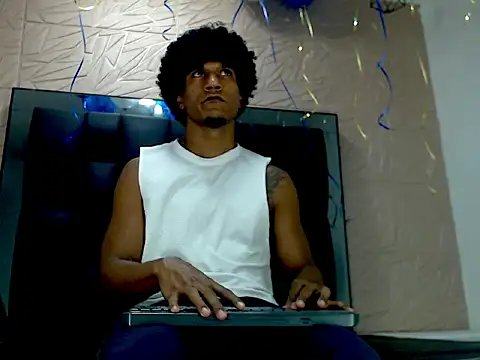 Dilan Hall online show from 05-26-26, 03:15