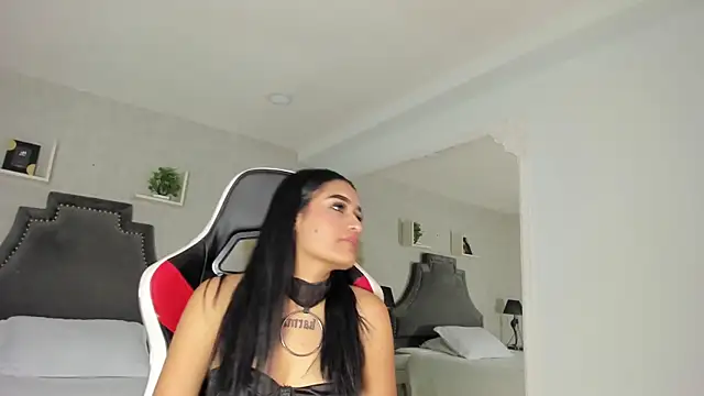KourtneyAndrews online show from 06-24-26, 10:18