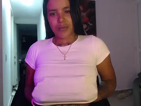 Snapshot of Lu_Nardoni chatting on 06-03-26, 12:22 Lu Nardoni online show from 06-03-26, 12:22