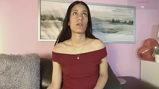 Snapshot of Lunaavega_ chatting on 06-18-26, 02:55 Lunaavega online show from 06-18-26, 02:55
