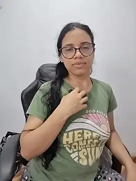 alanahot94 online show from 05-31-26, 01:44