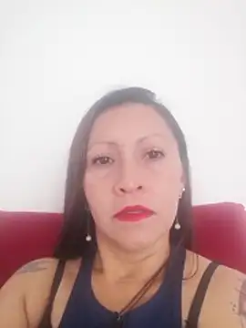 Snapshot of Vely_ chatting on 05-15-26, 05:00 Vely online show from 05-15-26, 05:00