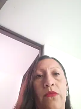 Snapshot of Vely_ chatting on 06-14-26, 08:54 Vely online show from 06-14-26, 08:54