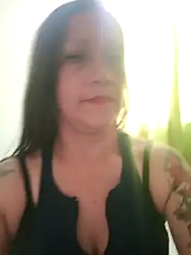 Snapshot of Vely_ chatting on 06-01-26, 06:51 Vely online show from 06-01-26, 06:51