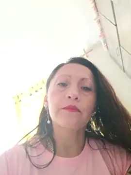 Snapshot of Vely_ chatting on 06-02-26, 07:36 Vely online show from 06-02-26, 07:36