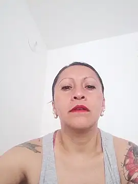 Snapshot of Vely_ chatting on 05-21-26, 08:50 Vely online show from 05-21-26, 08:50