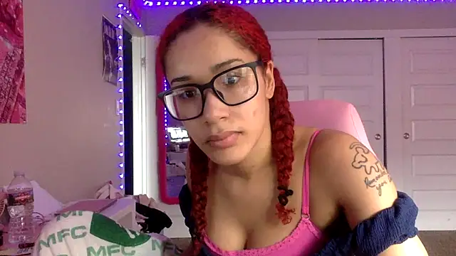 Snapshot of Jenna_Beck chatting on 05-18-26, 05:51 Jenna Beck online show from 05-18-26, 05:51