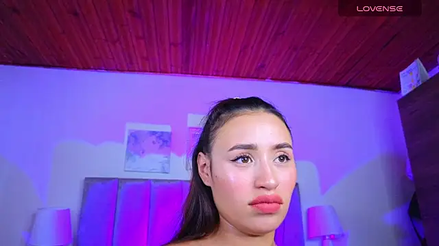 Victoria Hils online show from 05-31-26, 06:09