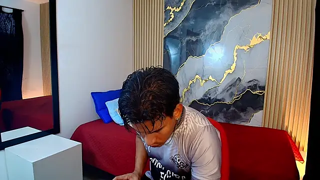 JacobWolf   online show from 05-31-26, 07:36