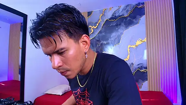 JacobWolf   online show from 05-18-26, 07:18