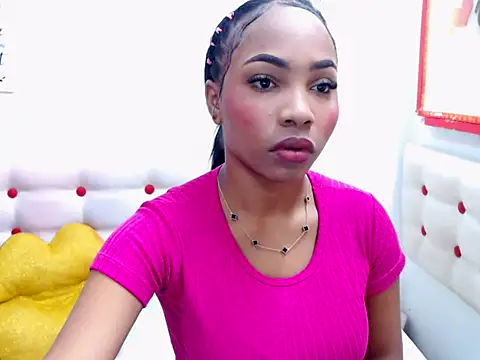 whitneynaugthyxxxx online show from 06-12-26, 04:38