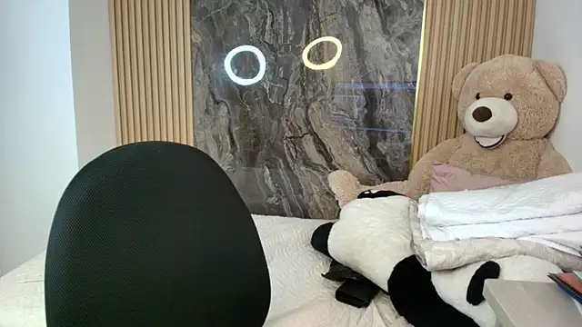 Snapshot of sun_cute chatting on 05-23-26, 08:08 sun cute online show from 05-23-26, 08:08