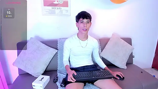 Snapshot of jacob_colliins chatting on 05-29-26, 03:01 jacob colliins online show from 05-29-26, 03:01