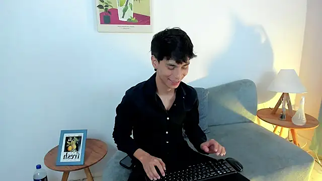 Snapshot of jacob_colliins chatting on 06-05-26, 03:33 jacob colliins online show from 06-05-26, 03:33