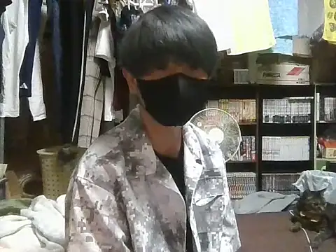 Snapshot of kazupan22 chatting on 05-27-26, 12:12 kazupan22 online show from 05-27-26, 12:12