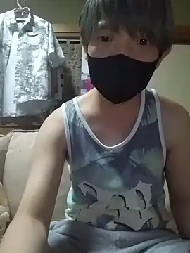 Snapshot of kazupan22 chatting on 05-18-26, 12:32 kazupan22 online show from 05-18-26, 12:32