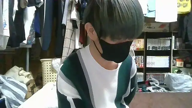 Snapshot of kazupan22 chatting on 06-07-26, 12:32 kazupan22 online show from 06-07-26, 12:32
