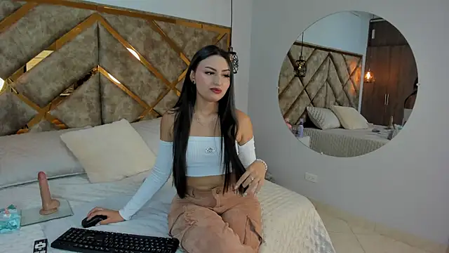 Snapshot of Tink_fox chatting on 07-03-26, 02:40 Tink fox online show from 07-03-26, 02:40