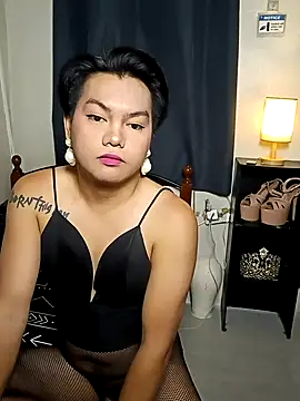 Snapshot of RoyalSeductress chatting on 05-24-26, 06:35 RoyalSeductress online show from 05-24-26, 06:35
