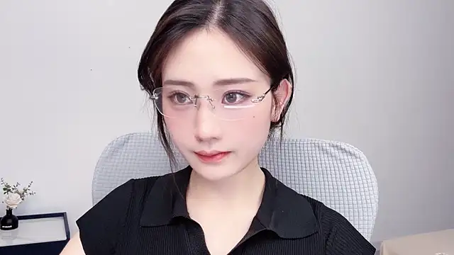  222Mia online show from 05-20-26, 01:57