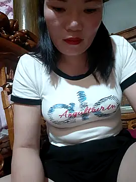 Snapshot of -Trici- chatting on 08-01-26, 08:56 -Trici- online show from 08-01-26, 08:56