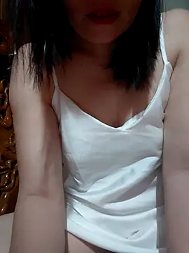 Snapshot of -Trici- chatting on 07-25-26, 11:22 -Trici- online show from 07-25-26, 11:22