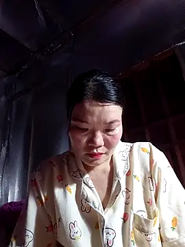 Snapshot of -Trici- chatting on 06-09-26, 08:48 -Trici- online show from 06-09-26, 08:48