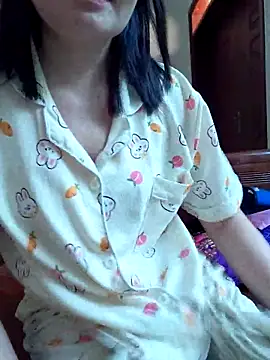 Snapshot of -Trici- chatting on 06-11-26, 01:16 -Trici- online show from 06-11-26, 01:16