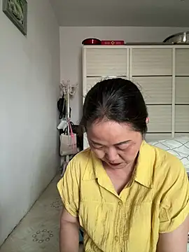 Snapshot of hannzn chatting on 05-26-26, 12:20 hannzn online show from 05-26-26, 12:20