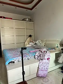 Snapshot of hannzn chatting on 05-17-26, 06:24 hannzn online show from 05-17-26, 06:24