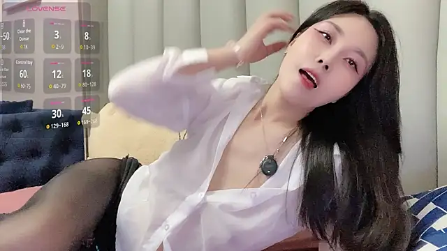 Emma qiqi online show from 07-10-26, 01:27