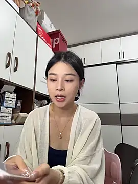 cuteluky18 online show from 05-29-26, 12:55