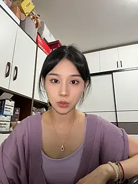 cuteluky18 online show from 05-26-26, 12:14