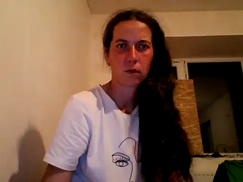 Snapshot of DanicaFey chatting on 05-22-26, 06:28 DanicaFey online show from 05-22-26, 06:28