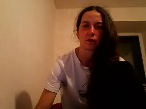 Snapshot of DanicaFey chatting on 05-17-26, 06:41 DanicaFey online show from 05-17-26, 06:41
