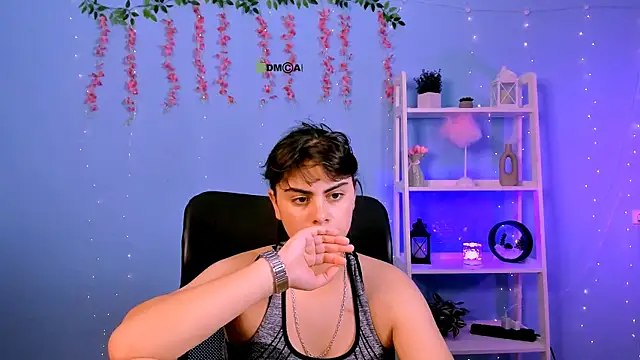 Snapshot of shadow_kiss_ chatting on 07-23-26, 01:19 shadow kiss online show from 07-23-26, 01:19