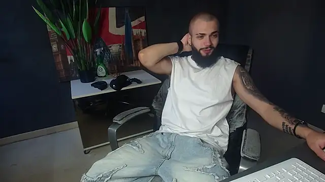 OscarWillss online show from 06-17-26, 04:34