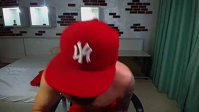 OscarWillss online show from 05-22-26, 04:32